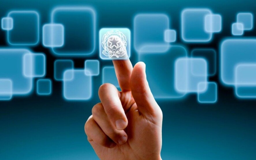 Avvocati e ausiliari: potere di autentica delle copie di atti e provvedimenti presenti nel fascicolo informatico.