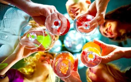 Responsabilità penale del gestore del locale per rumori e schiamazzi dei suoi clienti