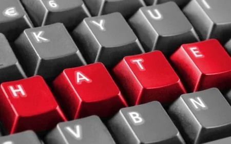 Approvato il regolamento Agcom per il contrasto alle espressioni d’odio hatespeech