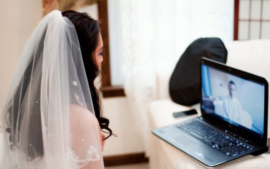 Valido il matrimonio celebrato tramite skype o altra modalità telematica senza la presenza dei nubendi.