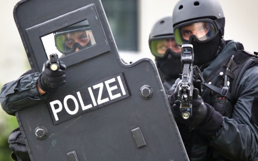 Legittimo il limite di età per l’assunzione in ruoli operativi di polizia