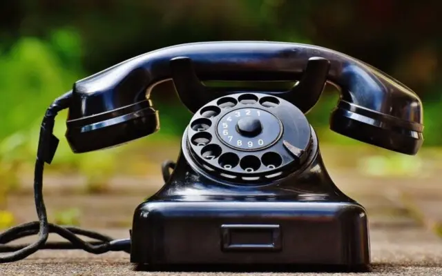 Sospensione linea telefonica per fatture non pagate e recesso dell’operatore